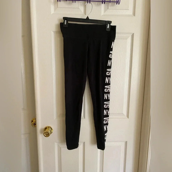 Victoria's Secret Pants - Victoria’s secret sport leggings